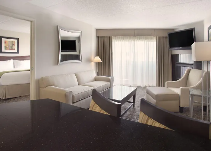 & North - Airpark By Ihg Hotel