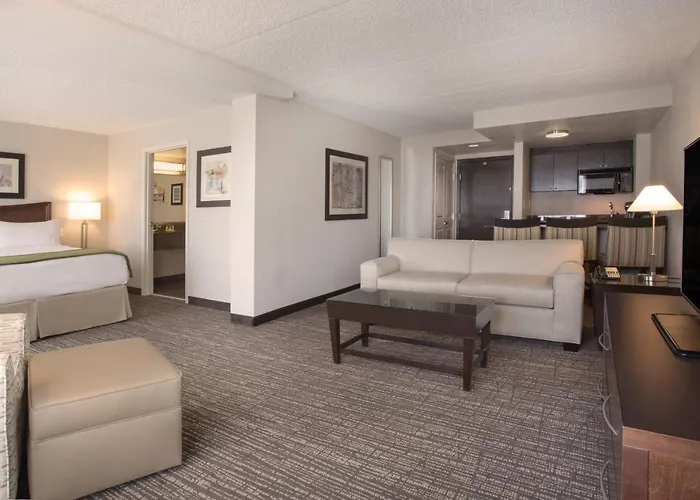 & North - Airpark By Ihg Hotel 3*